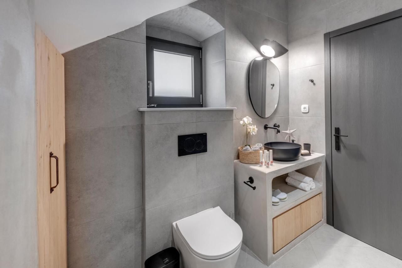 Syrose Suites แอร์มูโปลี ภายนอก รูปภาพ