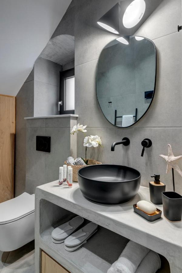 Syrose Suites แอร์มูโปลี ภายนอก รูปภาพ